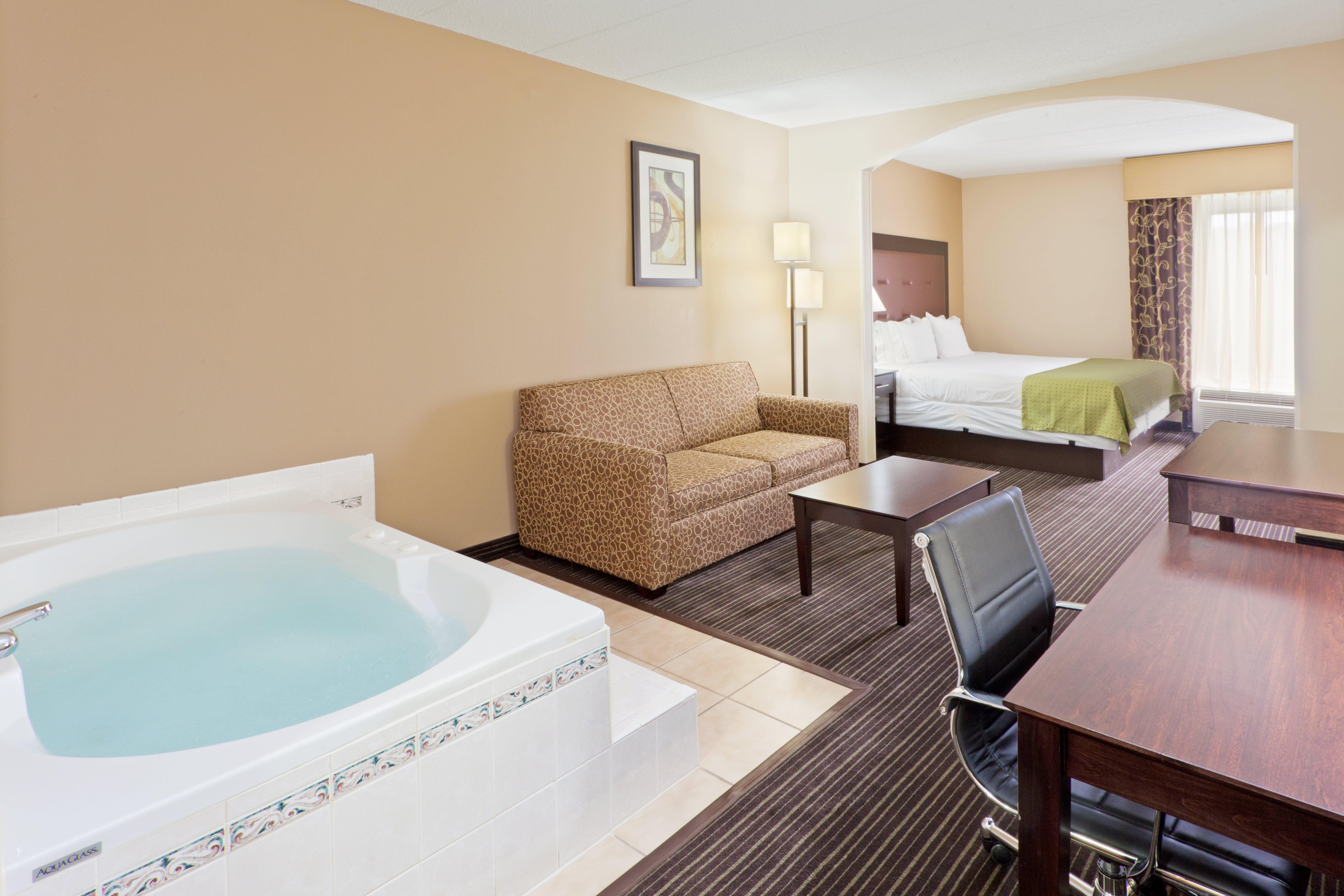 Holiday Inn Express Hotel & Suites Charleston-Southridge, An Ihg Hotel Exteriér fotografie